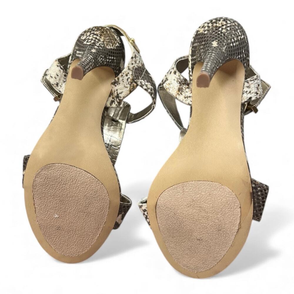 Steve Madden Snake print & Gold T-Strap Dress Sandals baddie sexy Reya Natural - Picture 6 of 6